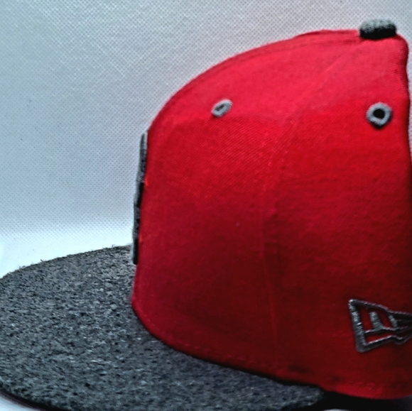 **RARE** BOSTON RED SOX New Era 59Fifty Fitted 7 1/4 RED/GREY 100% Wool Crown - Picture 3 of 11